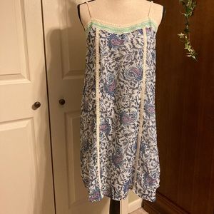Maude dress. Size large